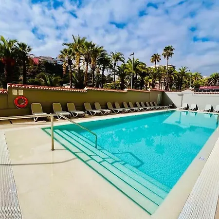 Modern Studio With Balcony, 50 Meters From The Sea Apartment