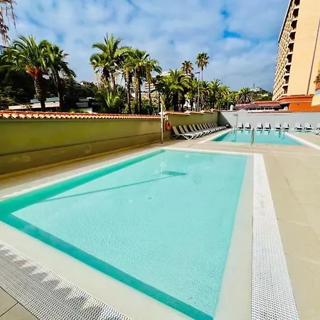 Apartment Modern Studio With Balcony, 50 Meters From The Sea *